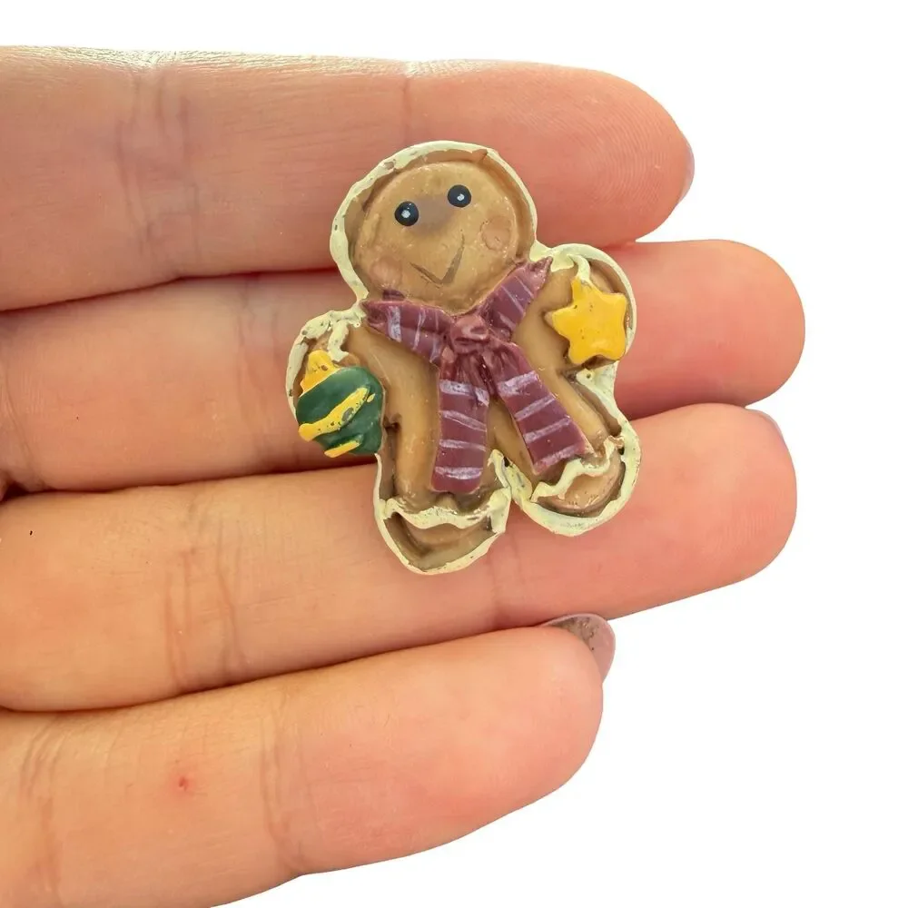 Vintage Christmas Jewelry Mini Gingerbread Man Brooch Cookie Pin